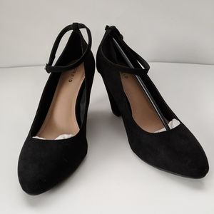 NIB Black Ankle Strap Cone Heels 11W